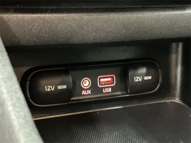 Thumbnail: 2020 Kia Forte - 25