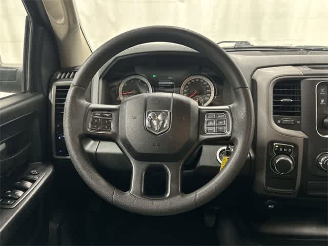 Thumbnail: 2020 RAM 1500 Classic - 15
