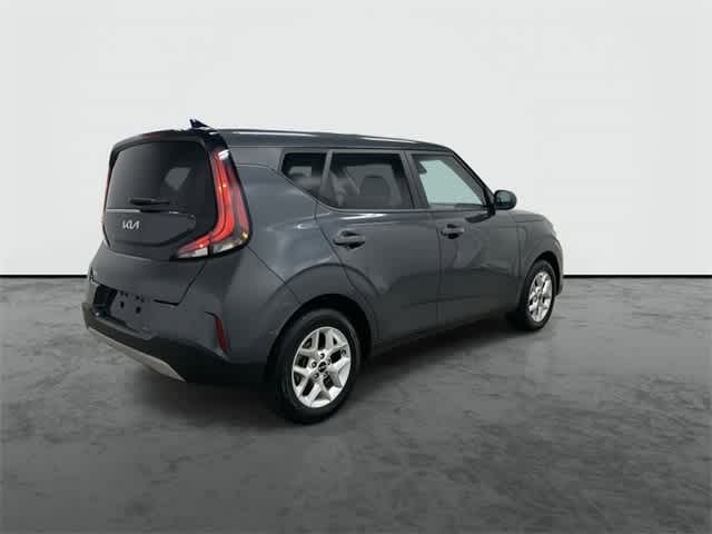 Thumbnail: 2023 Kia Soul - 4