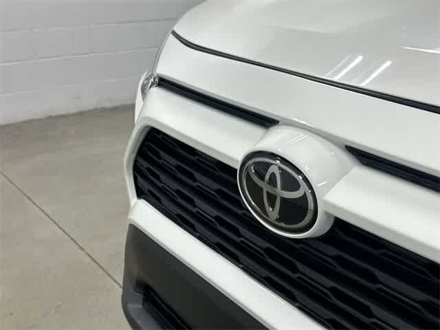 Thumbnail: 2019 Toyota RAV4 - 29