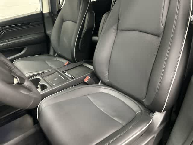 Thumbnail: 2026 Honda Odyssey - 10