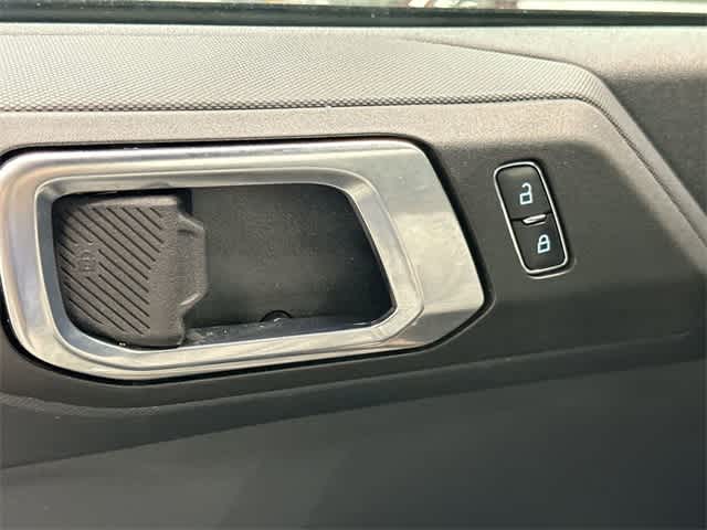 Thumbnail: 2025 Ford Bronco - 20