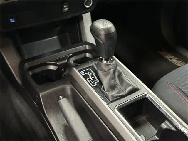 Thumbnail: 2016 Toyota Tacoma - 24