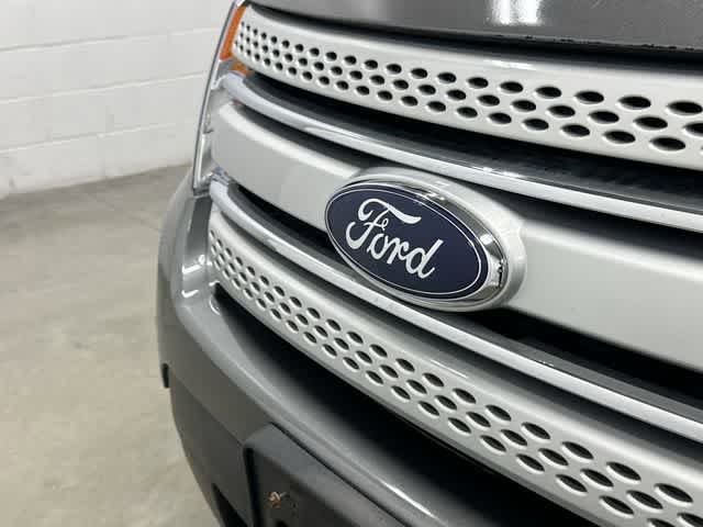 Thumbnail: 2014 Ford Explorer - 31