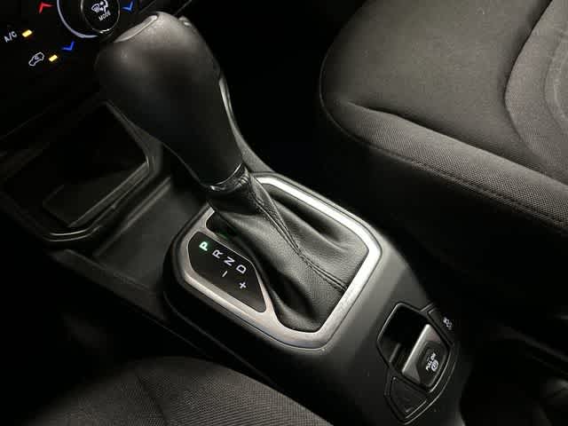 Thumbnail: 2019 Jeep Renegade - 23