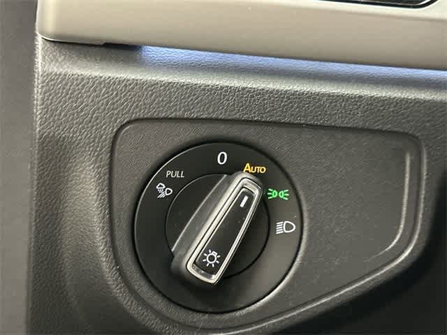 Thumbnail: 2022 Volkswagen Atlas - 19