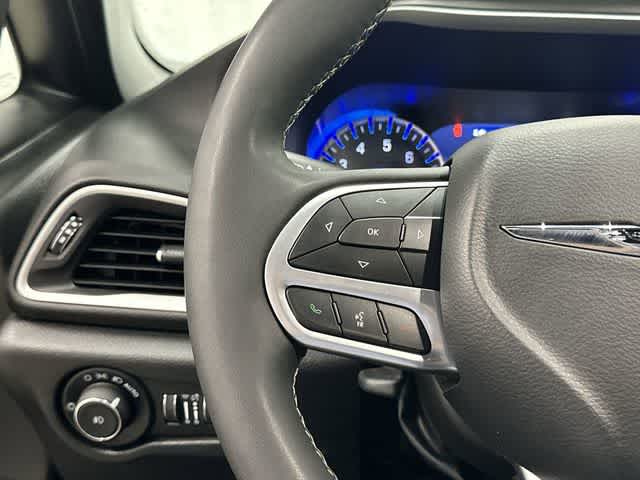 Thumbnail: 2025 Chrysler Pacifica - 17