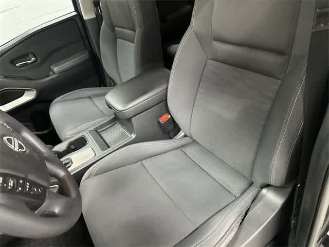 Thumbnail: 2022 Nissan Frontier - 10