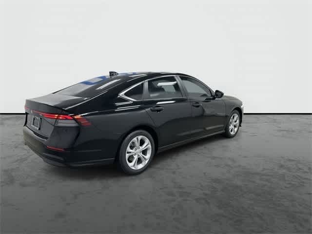 2025 Honda Accord LX photo 4