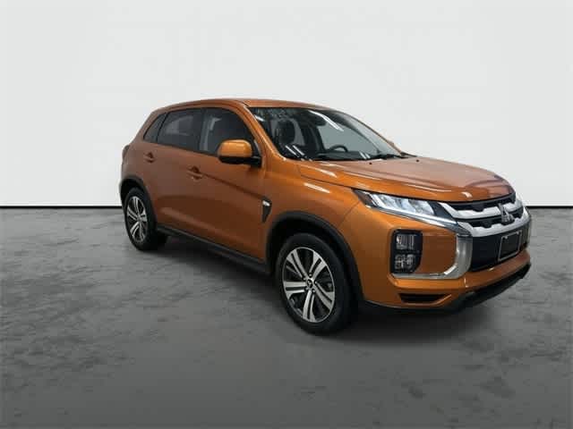 Thumbnail: 2024 Mitsubishi Outlander Sport - 5