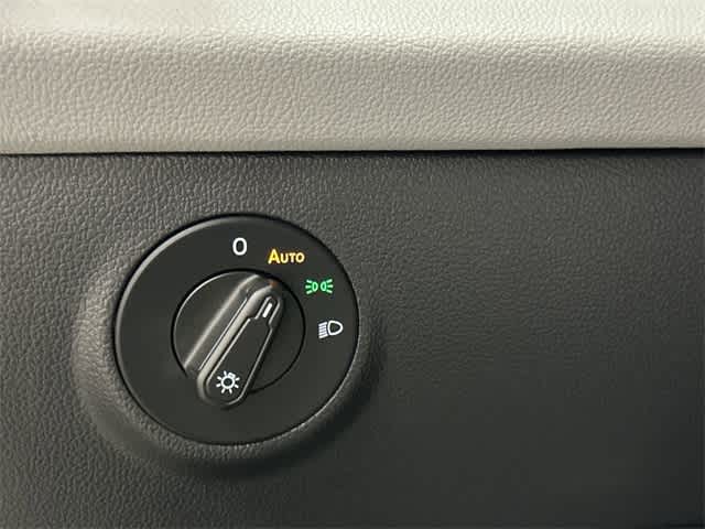 Thumbnail: 2023 Volkswagen Taos - 19