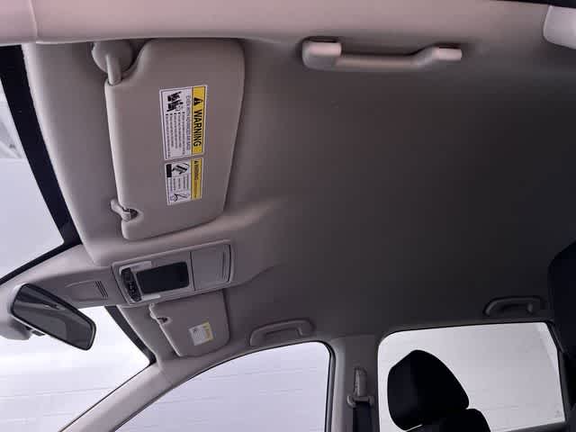 2025 Honda CR-V LX - Photo 28