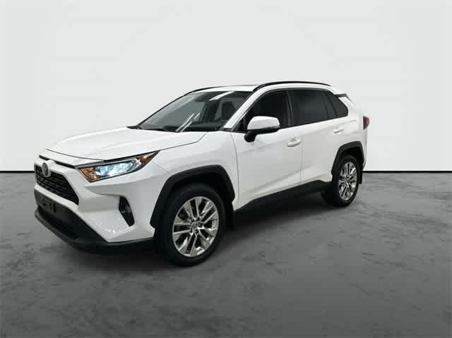 Thumbnail: 2020 Toyota RAV4 - 8