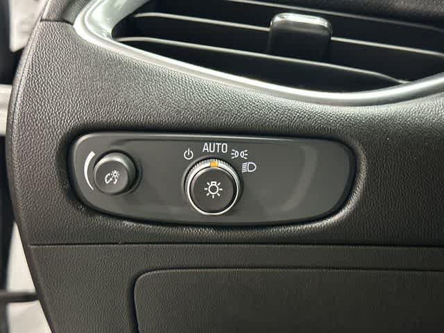 Thumbnail: 2024 Chevrolet Malibu - 19