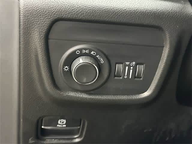 Thumbnail: 2023 Jeep Grand Cherokee - 19