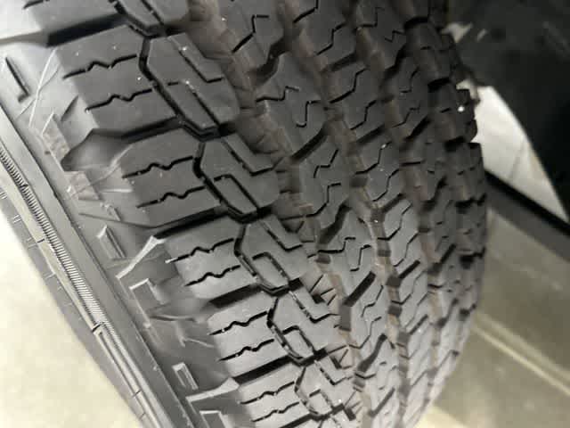 Thumbnail: 2021 Jeep Wrangler - 30