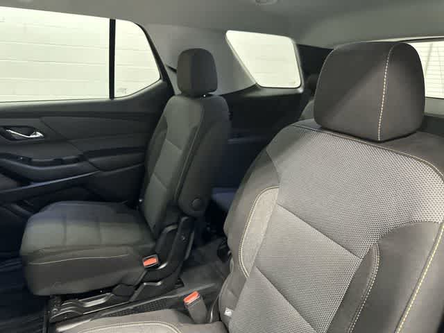 Thumbnail: 2019 Chevrolet Traverse - 14