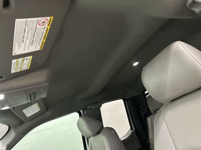 Thumbnail: 2022 Ford F-350 - 26