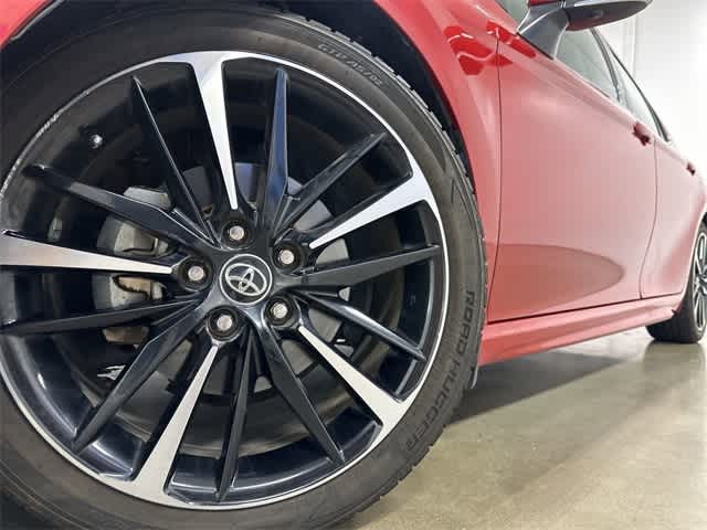 Thumbnail: 2020 Toyota Camry - 29