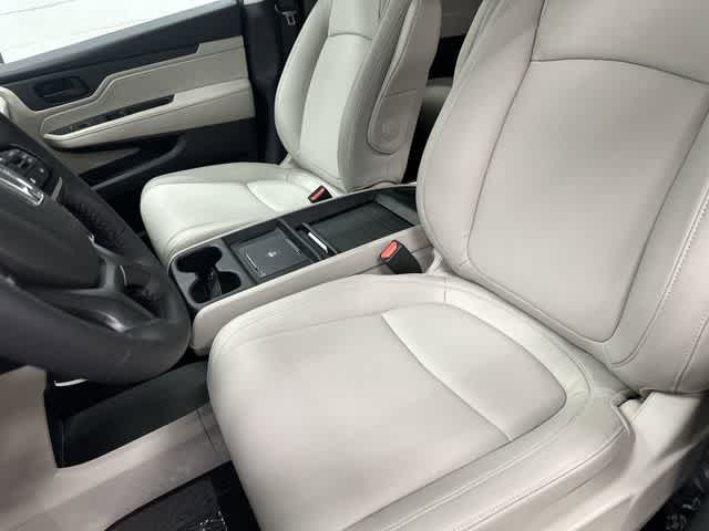Thumbnail: 2026 Honda Odyssey - 10