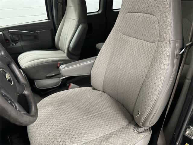 Thumbnail: 2018 Chevrolet Express - 8