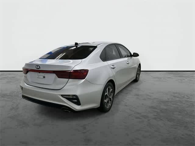 Thumbnail: 2019 Kia Forte - 3
