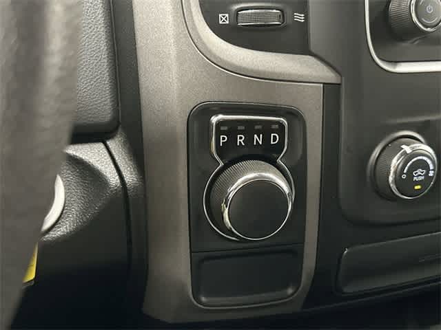 Thumbnail: 2020 RAM 1500 Classic - 24