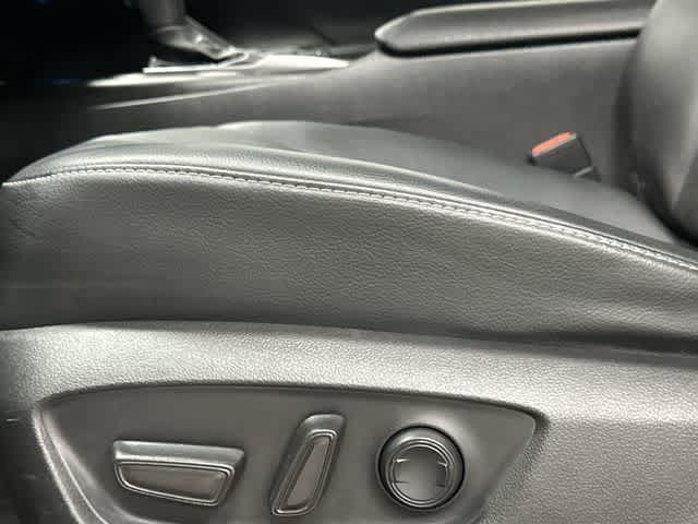 Thumbnail: 2021 Toyota Camry - 27