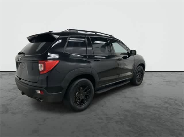 Thumbnail: 2019 Honda Passport - 4