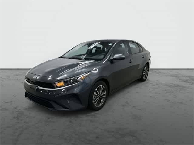 Thumbnail: 2024 Kia Forte - 7