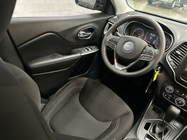 Photo 12