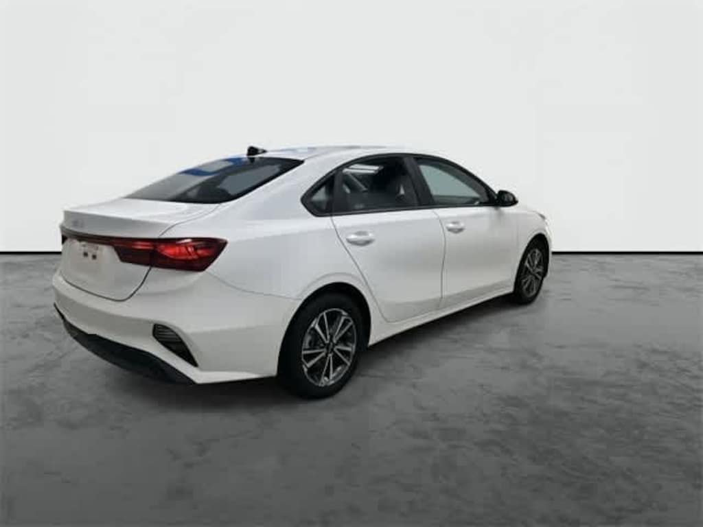 Used 2024 Kia Forte LXS Sedan