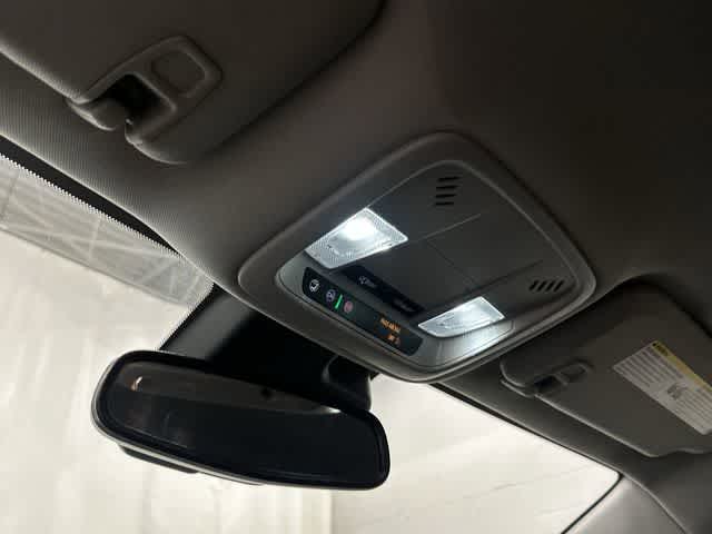 Thumbnail: 2024 Chevrolet Malibu - 21