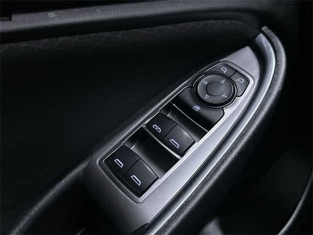 Thumbnail: 2020 Chevrolet Malibu - 21
