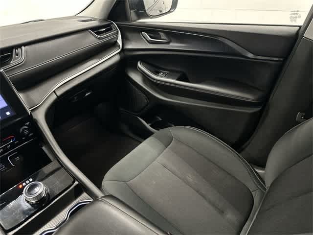 Thumbnail: 2023 Jeep Grand Cherokee - 13