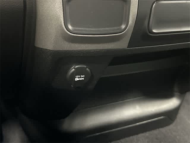 Thumbnail: 2020 RAM 1500 Classic - 25