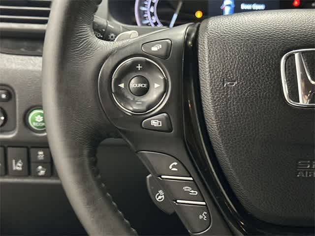 Thumbnail: 2016 Honda Pilot - 17