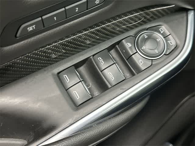 Thumbnail: 2021 Cadillac XT4 - 20