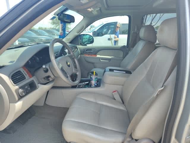 Thumbnail: 2013 Chevrolet Suburban - 5