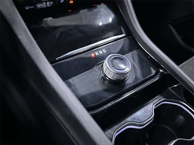 2023 Jeep Grand Cherokee Laredo 25