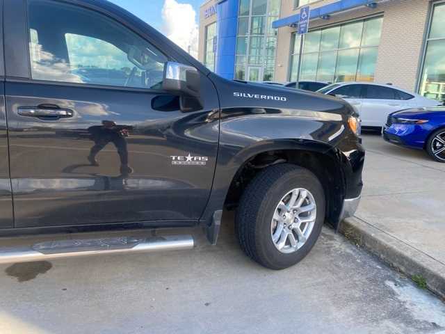 Thumbnail: 2022 Chevrolet Silverado 1500 - 4