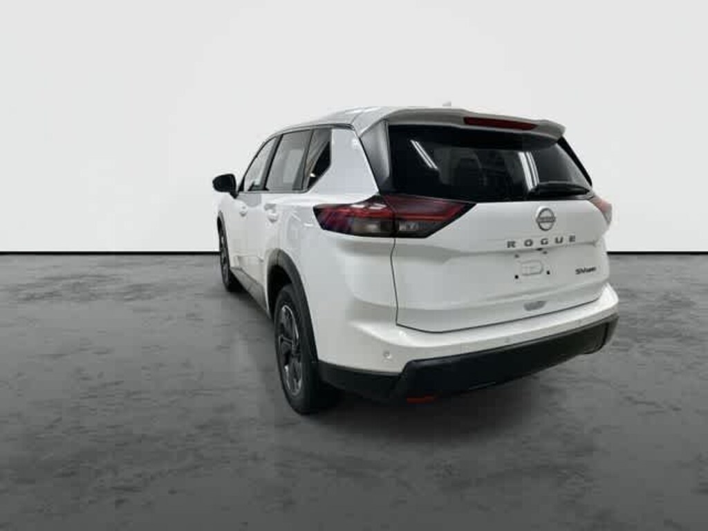 Used 2024 Nissan Rogue SV SUV