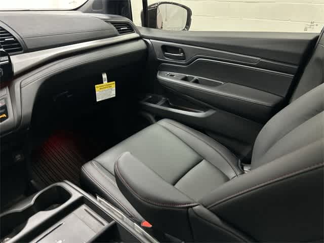 Thumbnail: 2025 Honda Odyssey - 12