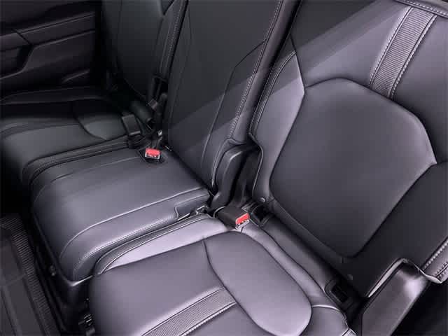 Thumbnail: 2025 Honda Pilot - 11