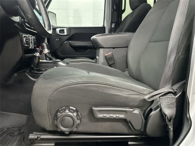 Thumbnail: 2018 Jeep Wrangler - 26