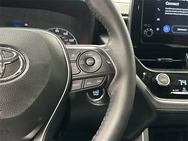 Thumbnail: 2023 Toyota Corolla Cross - 18