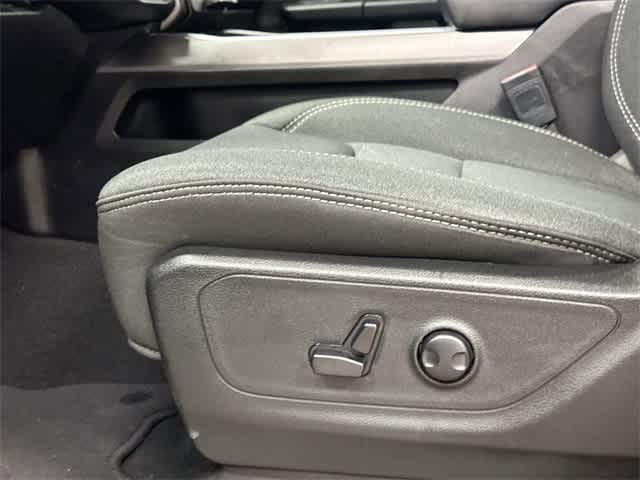 Thumbnail: 2025 RAM 1500 - 27