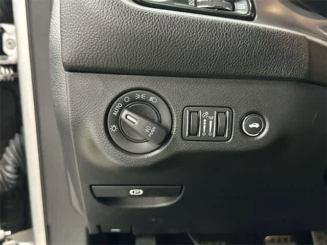 Thumbnail: 2022 Dodge Challenger - 19