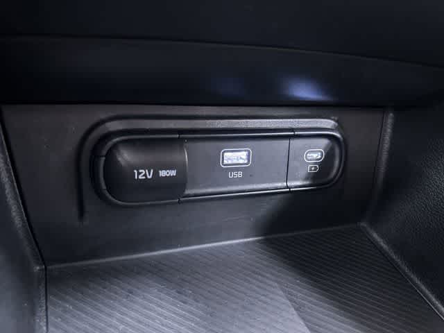 Thumbnail: 2025 Kia Sportage - 25