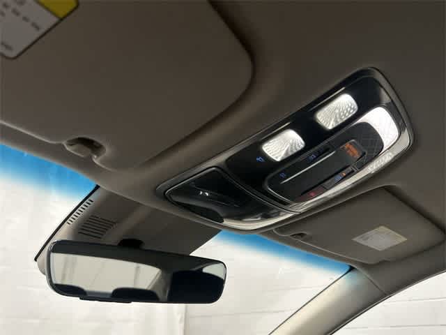 Thumbnail: 2023 Genesis G80 - 21